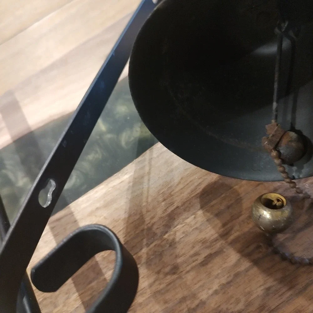 Vintage Store Hanging Steel Door‎ Dinner Bell with Wall Bracket USED Black 11